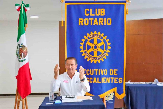 Luis Armando Reynoso, candidato del partido Fuerza por México.
