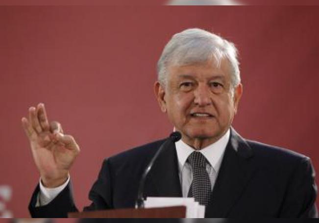 El presidente de México, Andrés Manuel López Obrador, ofrece una rueda de prensa, al término de la reunión con el gabinete de seguridad hoy en Ciudad de México (México). EFE/Archivo