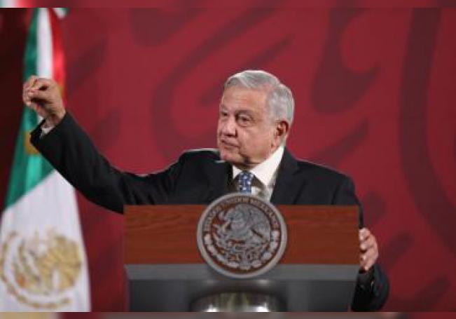 El presidente de México, Andrés Manuel López Obrador, ofrece una rueda de prensa matutina en el Palacio Nacional, en Ciudad de México (México). EFE/ Sáshenka Gutiérrez/Archivo