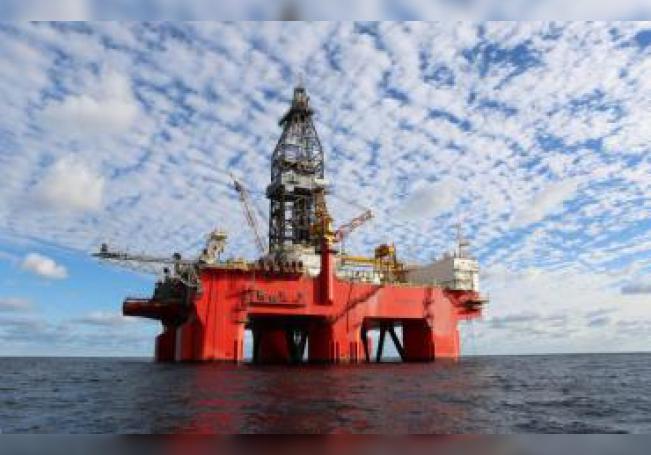 Fotografía cedida por la empresa Petróleos Mexicanos (PEMEX) de la Plataforma West Pegasus de aguas profundas en el Golfo de México. EFE/PEMEX/SOLO USO EDITORIAL