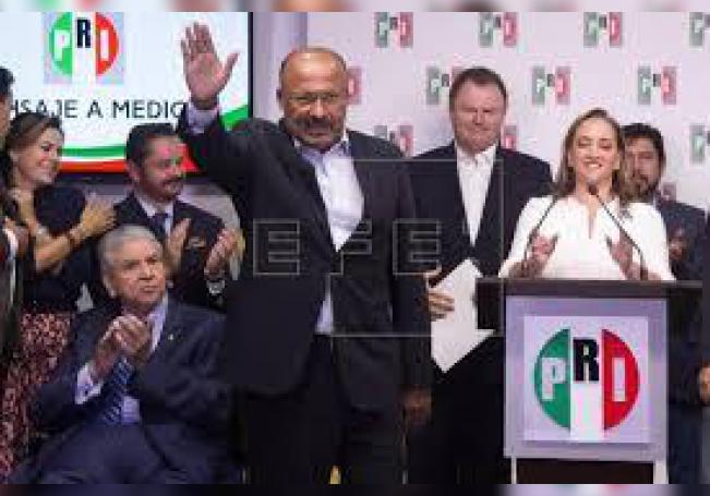 Alejandro Moreno, impuesto por élite del PRI para reflotar partido