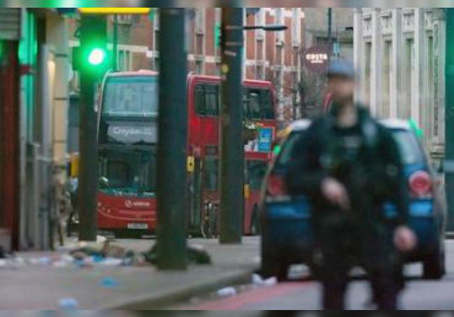 Al menos 3 heridos y agresor abatido por un “incidente terrorista” en Londres