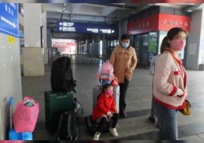China prohíbe temporalmente la entrada de extranjeros al país por coronavirus