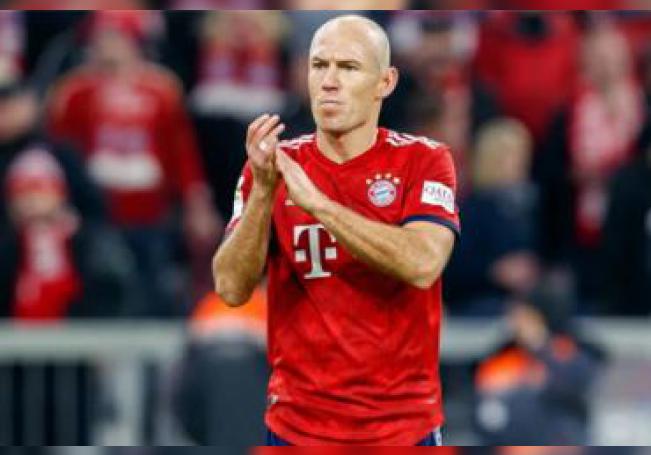 Robben anuncia su retiro del futbol