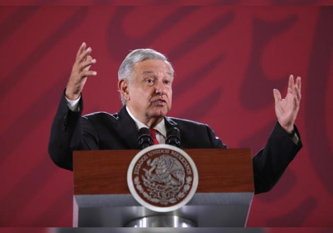 El presidente de México Andrés Manuel López Obrador, participa durante su conferencia matutina en Ciudad de México (México). EFE/Sáshenka Gutiérrez/Archivo