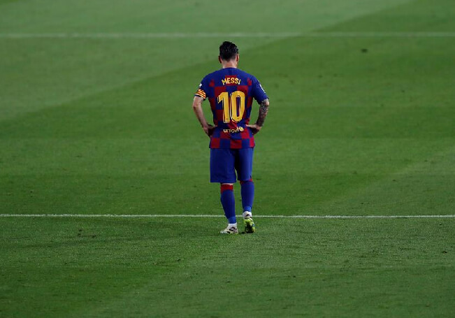 Messi: “Es el reflejo del año, hemos sido un equipo muy débil e irregular”