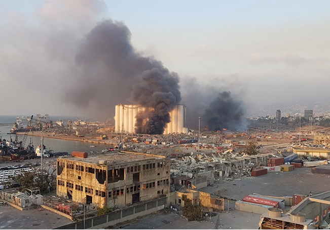 VIDEO: Fuerte explosión en un almacén en el Líbano
