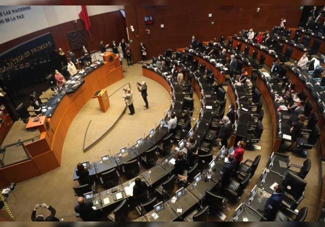 Vista general de una sesión extraordinaria de la Cámara de Senadores, en Ciudad de México (México). EFE/ Sáshenka Gutiérrez/Archivo