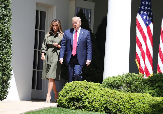 Melania Trump dice que se encuentra “bien” en su cuarto día de cuarentena