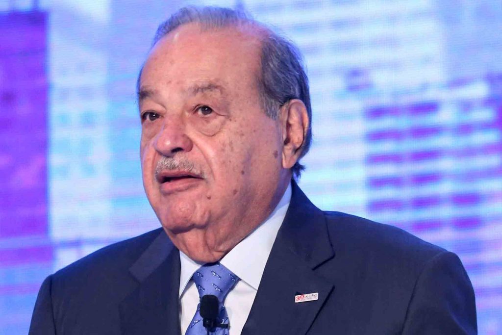 Carlos Slim cumple 81 años mientras está hospitalizado por Covid-19