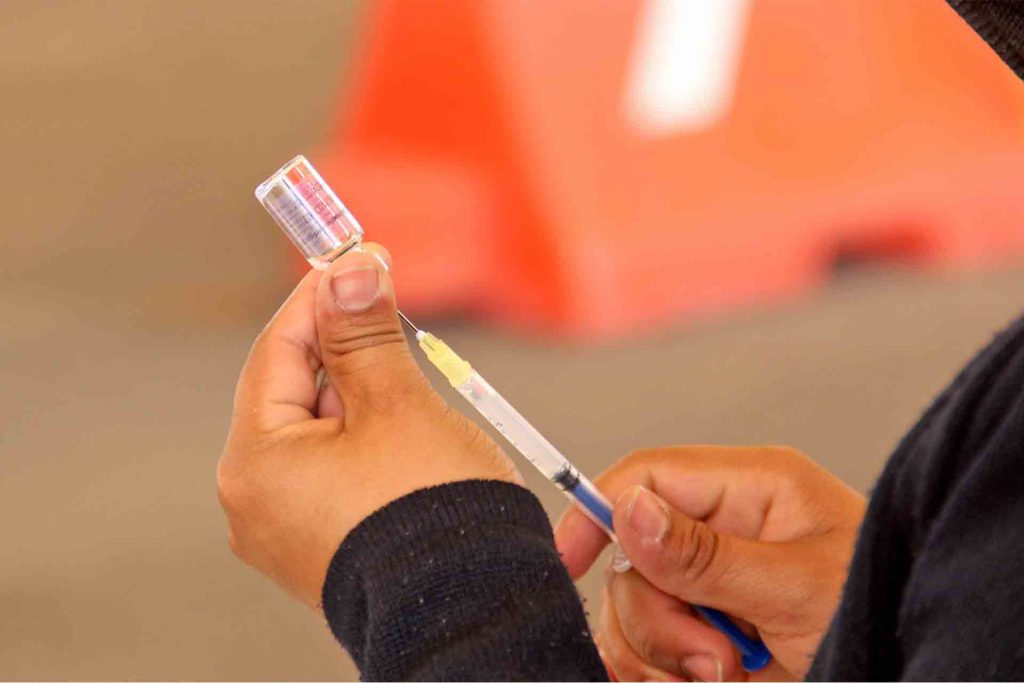 Surge incidente durante la jornada de vacunación en la Autónoma
