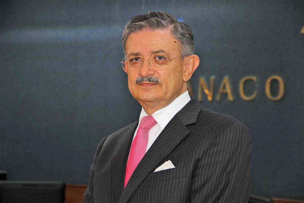 Humberto Martínez Guerra, presidente de la CANACO.