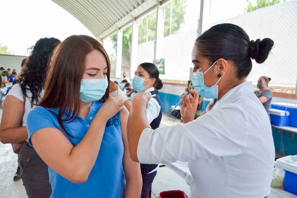 Continúa vacunación de jóvenes de 18 a 29 en municipios