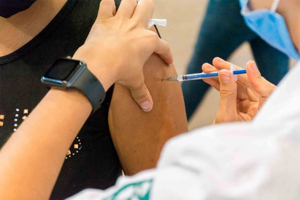 Vacunación anti-Covid: Este sábado 17 de julio reanudan jornadas en la capital