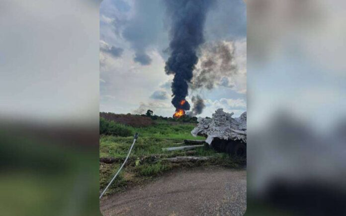 Reportan explosión en ducto de gas en Huimanguillo, Tabasco