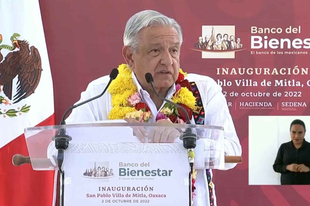 Descarta López Obrador una investigación por hackeo a la Sedena