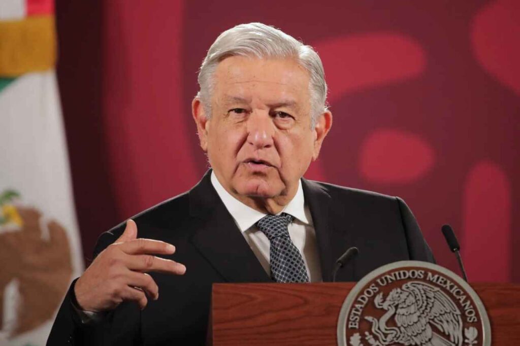 Sigue minimizando López Obrador el hackeo a la Sedena