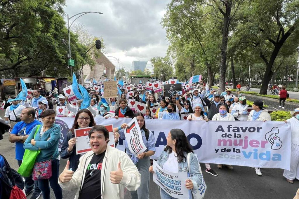 Marcha provida da inicio en la Ciudad de México