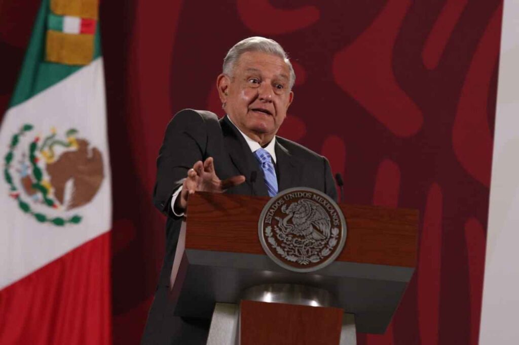 López Obrador pide a la FGR informe sobre denuncias de espionaje a periodistas