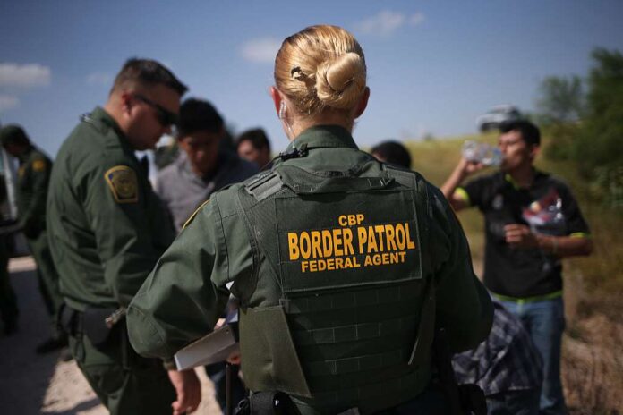 México rechaza medidas de control migratorio de Texas