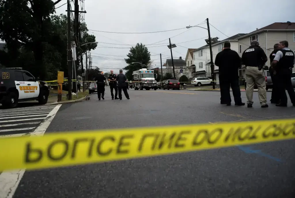 Tiroteo en Newark, Nueva Jersey, deja dos policías lesionados