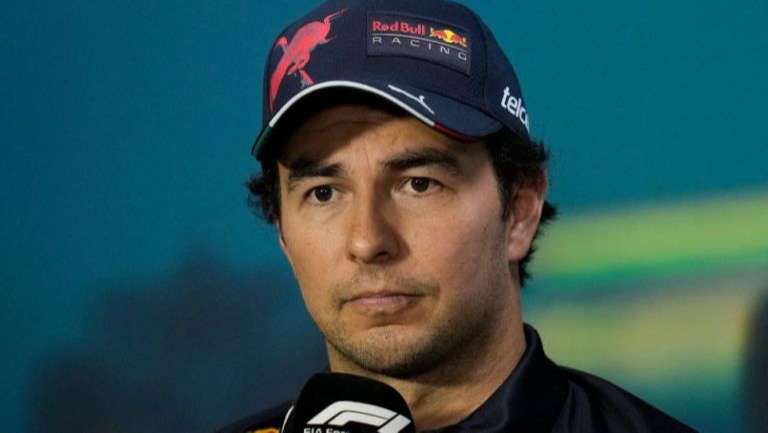 “Checo” Pérez explota contra Ferrari y Leclerc