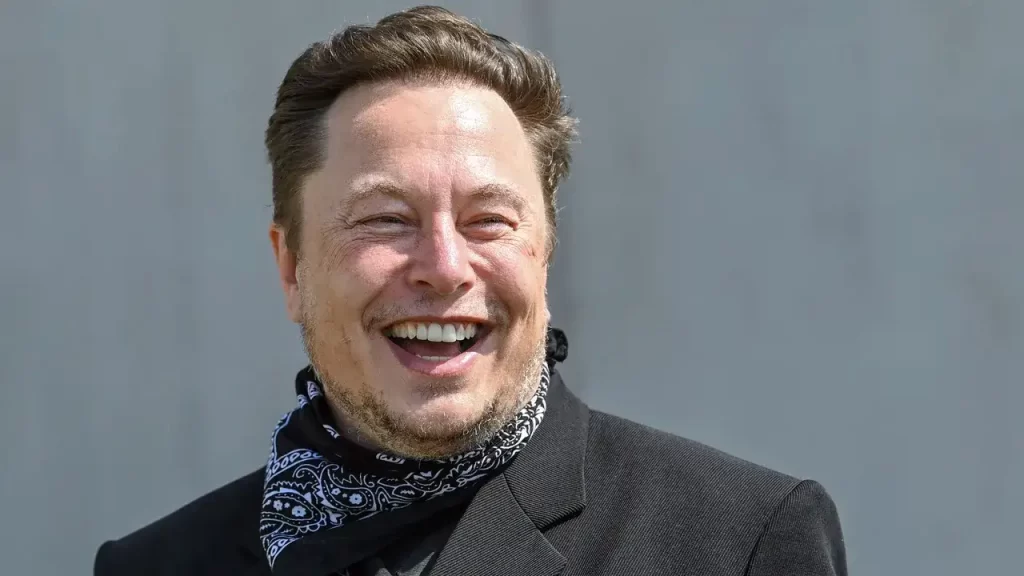 Usuarios hacen tendencia muerte de Twitter; Elon Musk se burla