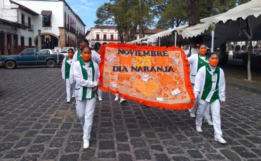 En Chihuahua y Michoacán, las mujeres salen a manifestarse para exigir alto a la violencia de género