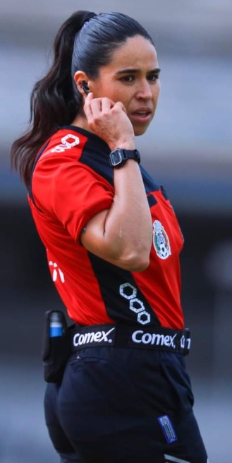 La árbitro mexicana Karen Janett Díaz debutó en el Mundial Qatar 2022