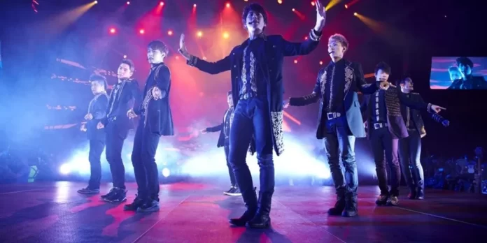 Ricardo Salinas anuncia nueva fecha de concierto de Super Junior