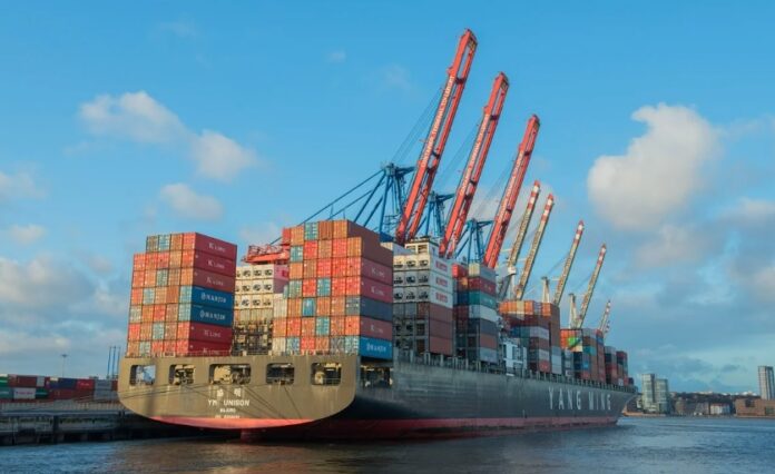 Exportaciones de mercancías, ligan tres meses a la baja en diciembre