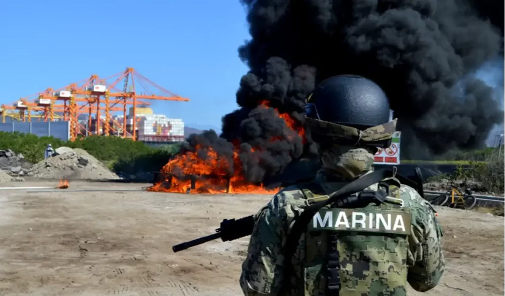 Incineran cocaína asegurada en el puerto de Manzanillo