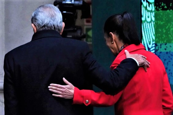 El presidente López Obrador salió en defensa de Sheinbaum