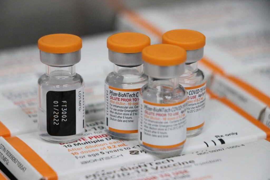 Se aplicará refuerzo de vacuna contra Covid en Febrero