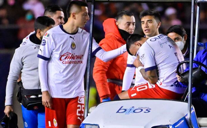 Chivas revela primeros detalles sobre la salud de Alexis Vega