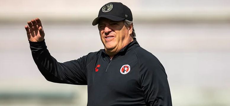 El “Piojo” Herrera debutará en la banca tijuanense visitando a las Chivas