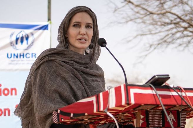 Las hijas de Angelina Jolie deciden brindar apoyo a las mujeres de Irán