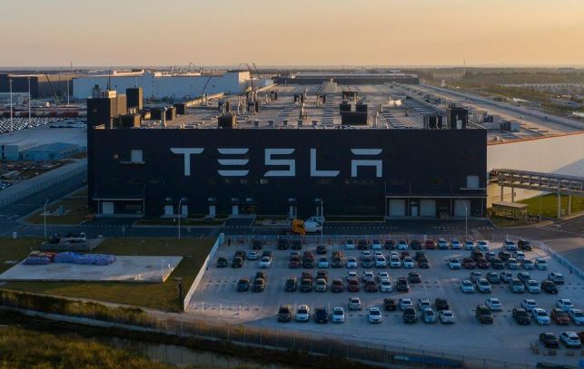 Tesla se instalará en México y AMLO hará llamada con Musk: Ebrard