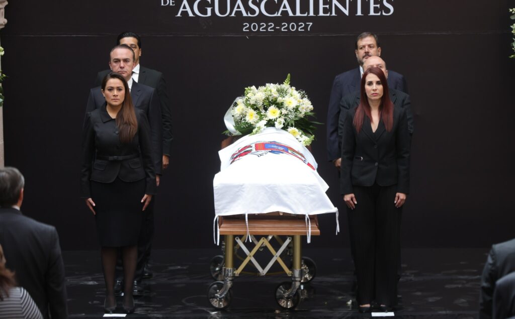 Despiden pueblo y gobierno de Aguascalientes a Felipe González