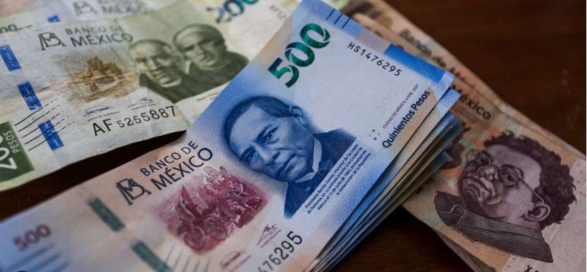 Divisa mexicana abre en los 18.38 pesos