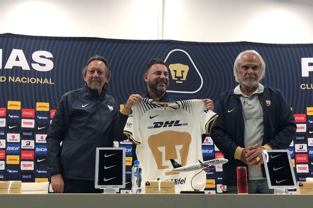 Antonio Mohamed es nuevo técnico de Pumas