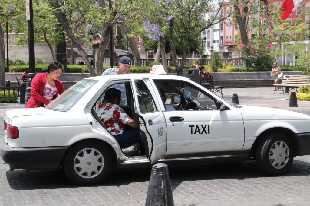 Taxistas ya presentaron la petición de aumento de tarifas