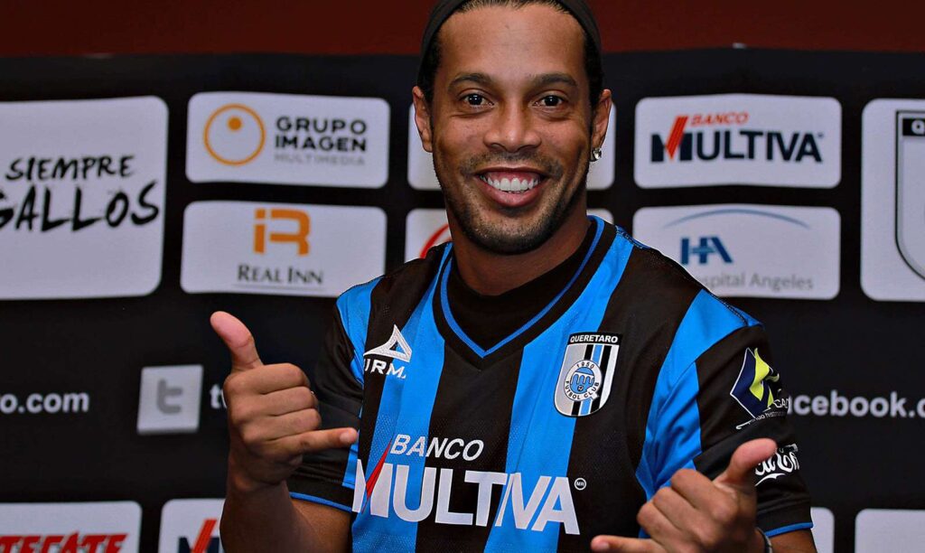 ¿Cuánto cobrará Ronaldinho por volver a Querétaro?