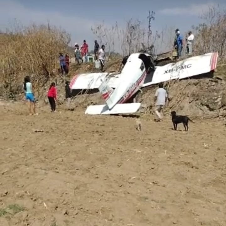 Se desploma avioneta en Cholula, Puebla; hay 2 heridos