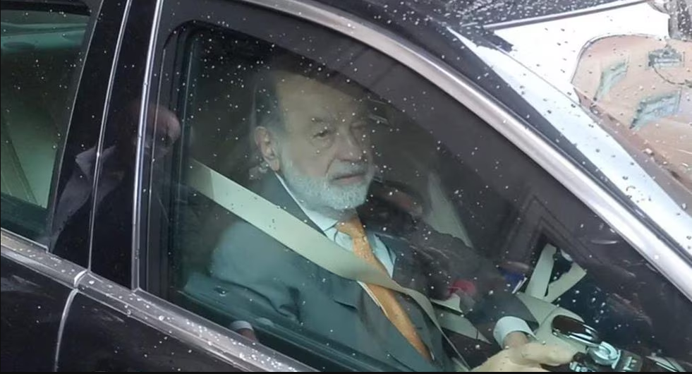 Termina reunión de AMLO con Carlos Slim luego de 3 horas