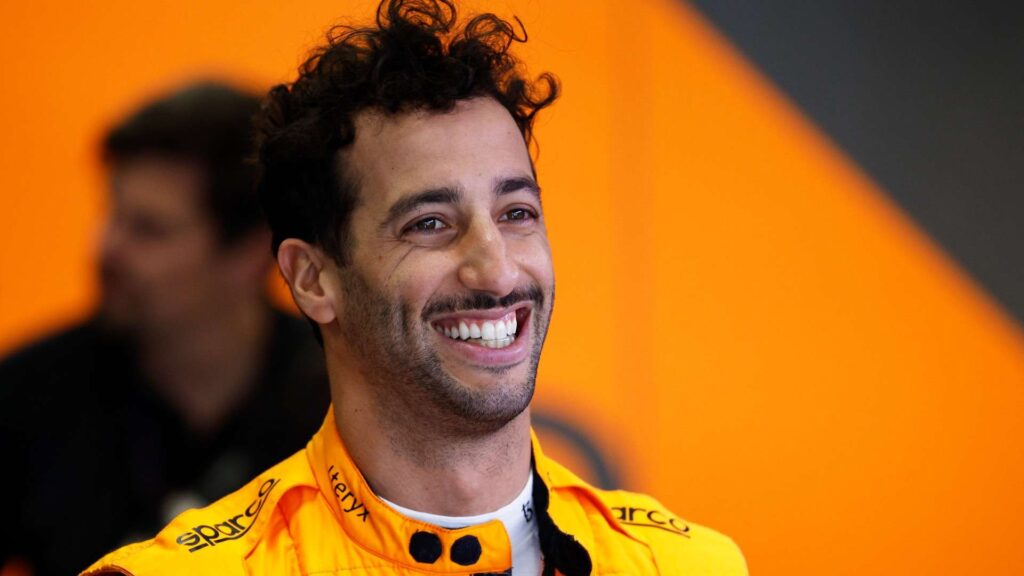 Ricciardo quiere competir con el traje de Red Bull