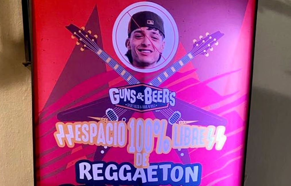 Bar de Oaxaca prohibe la música de Peso Pluma y reggaetón
