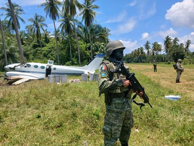 Intercepta Sedena aeronave en Chiapas que transportaba cocaína