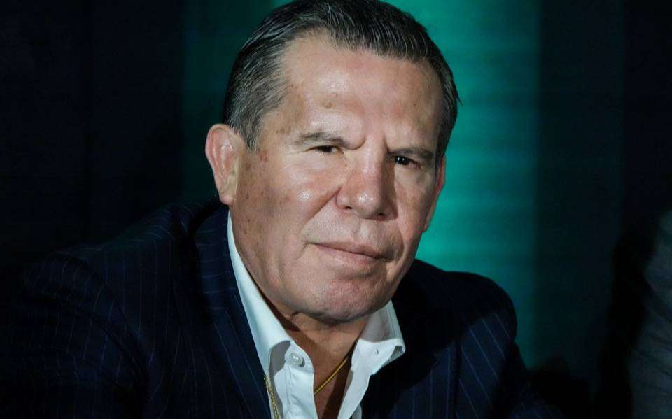 Julio César Chávez asegura que vencería en pelea a Mayweater Jr.