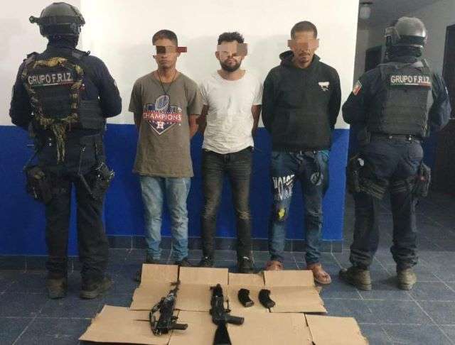 En camioneta robada en Aguascalientes detuvieron a tres presuntos sicarios en Pinos, Zacatecas